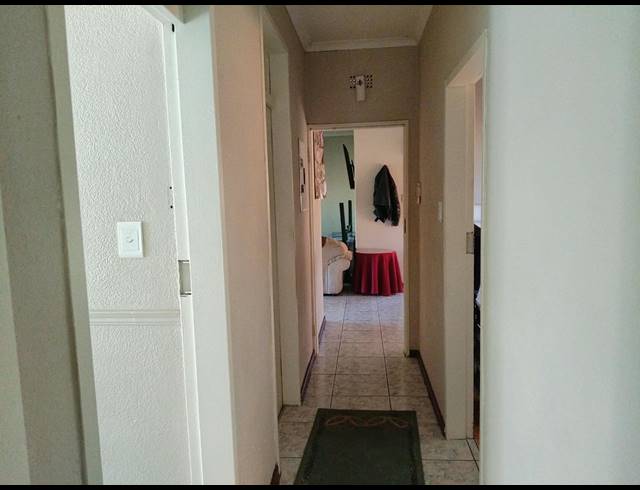 3 BEDROOM HOUSE FOR SALE IN RHODESFIELD
